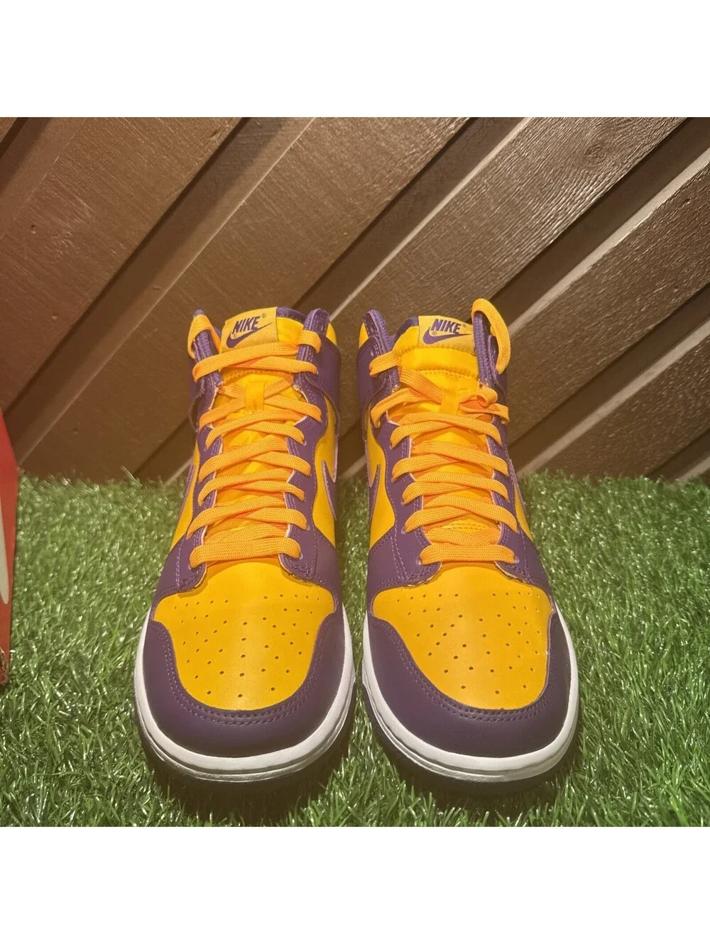 Nike Dunk High Retro Lakers Mens Size 10.5 DD1399 500 Court Purple Gold